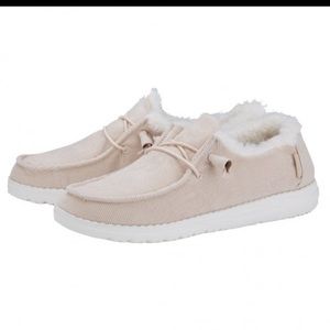 Hey Dude | Shoes | Hey Dudes Womens Fur Lined Cream Size 5 | Poshmark